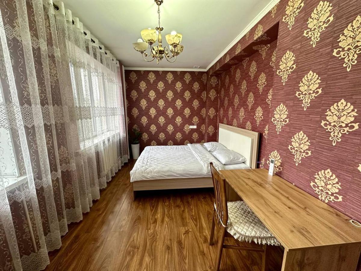 Hostel 4U Bişkek Dış mekan fotoğraf